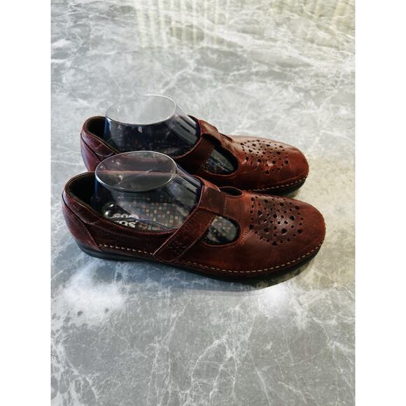 SAS SZ 10M Willow Brown Leather T-Strap Loafers Comfort Shoe Walking Cushion - Picture 3 of 9